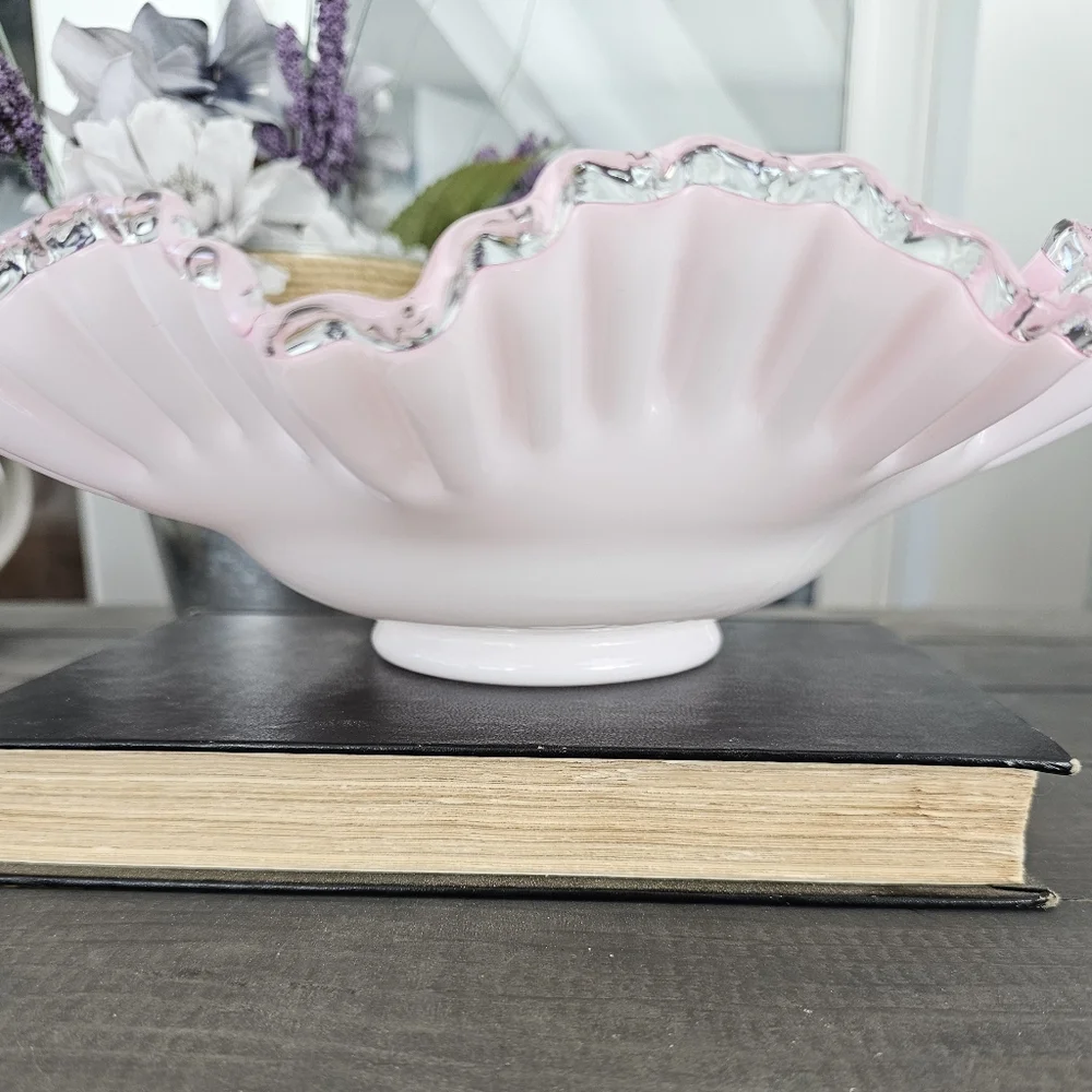 Vintage Fenton Pink Double Ruffle Edge Bowl - Picture 3 of 5